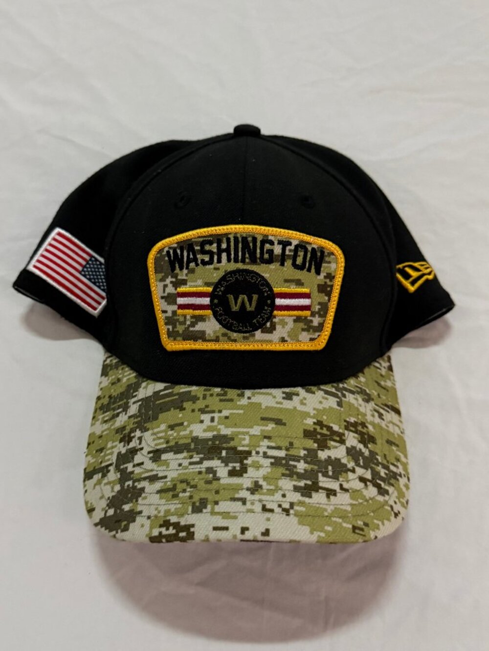 New Era Washington Football Team Salute to Service 39THIRTY Hat L/XL Mens